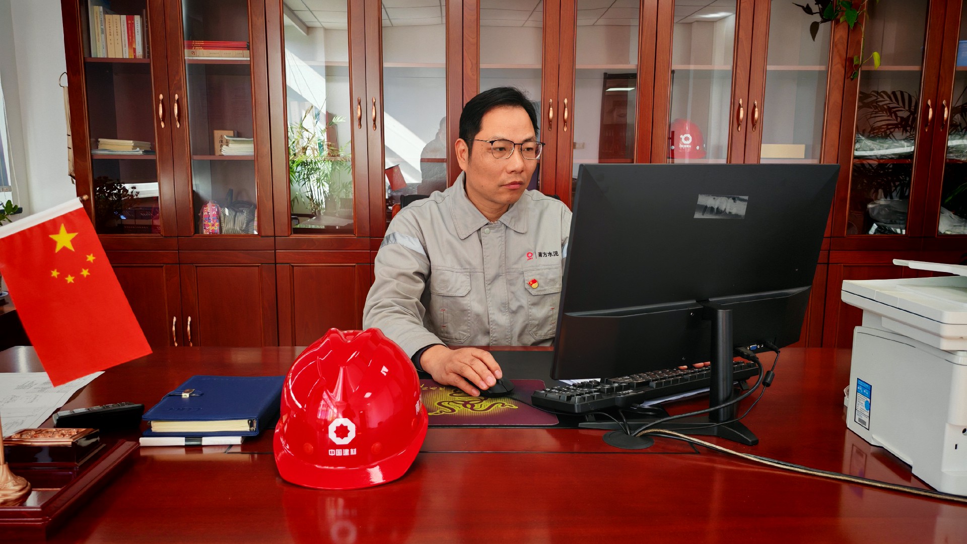 榜样的力量丨南京中联汪东胜 初心铸就时代楷模,担当树立价值坐标